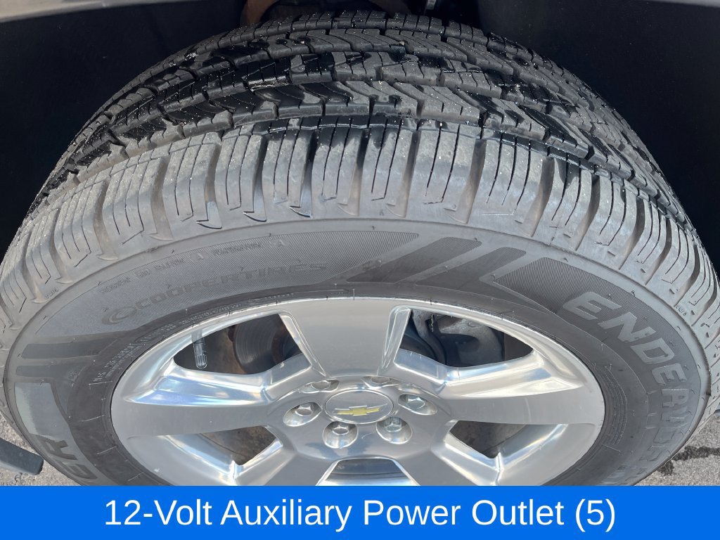Used 2018 Chevrolet Suburban Premier AWD/4WD image 33