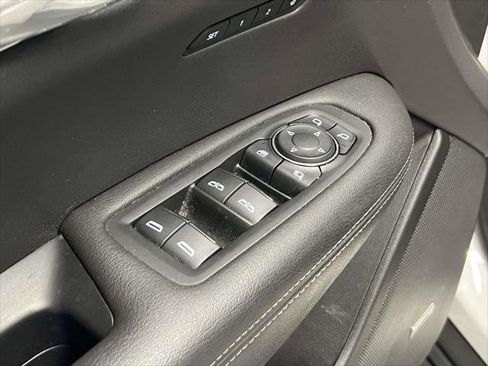 Used 2022 Cadillac XT6 Premium Luxury image 17