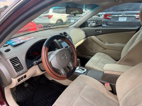 Used 2012 Nissan Altima 2.5 S FWD image 11