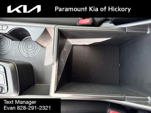 Used 2025 Kia Sportage LX FWD image 26