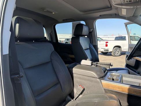 Used 2018 Chevrolet Silverado 2500 LTZ image 22