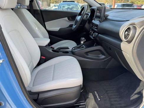 Used 2023 Hyundai Kona SEL image 14