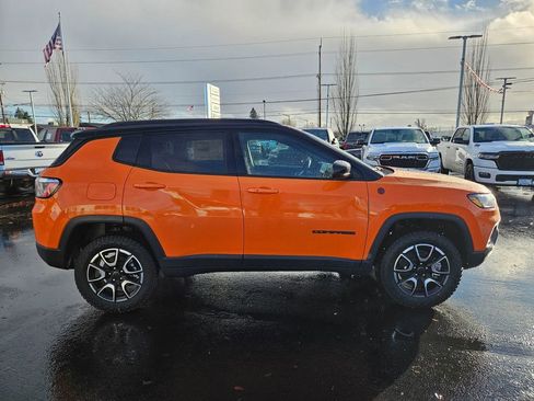New 2026 Jeep Compass Trailhawk image 7
