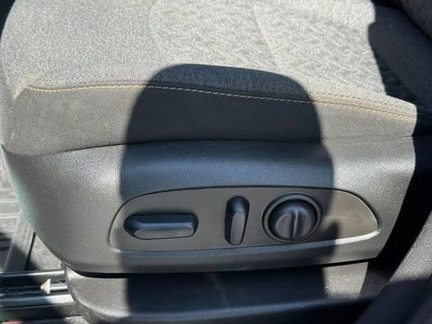 Used 2024 Chevrolet Equinox LT w/ LPO, Floor Liner Package FWD image 18