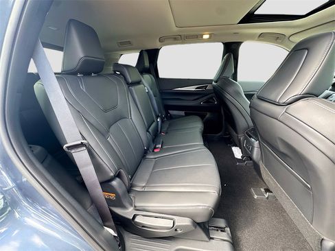 New 2026 INFINITI QX60 Luxe w/ Cargo Package image 30