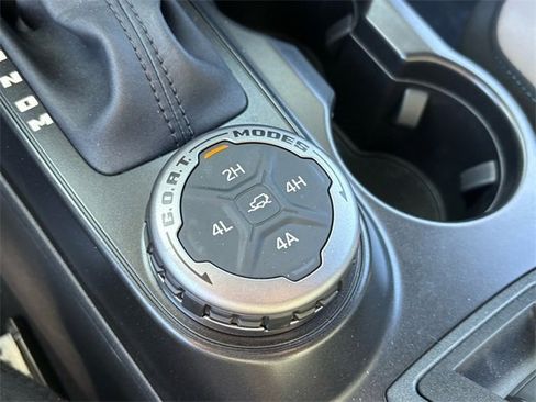 Used 2023 Ford Bronco Wildtrak image 23