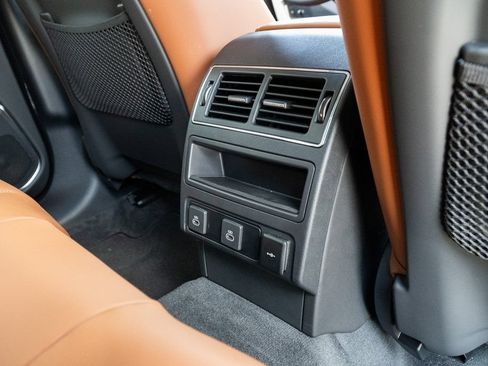 Used 2025 Jaguar F-PACE R-Dynamic S AWD/4WD image 23