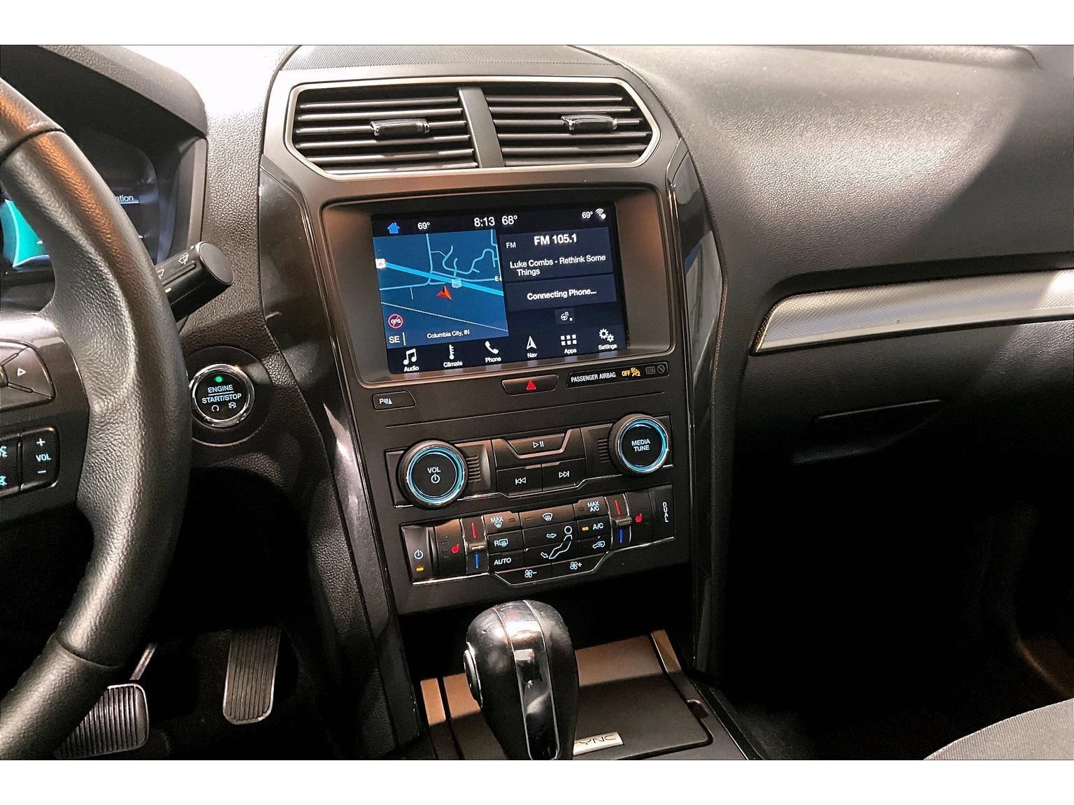 Used 2019 Ford Explorer XLT w/ Equipment Group 201A AWD/4WD image 8