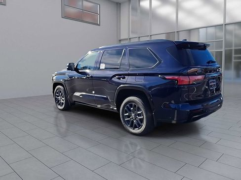 New 2026 Toyota Sequoia Platinum image 9