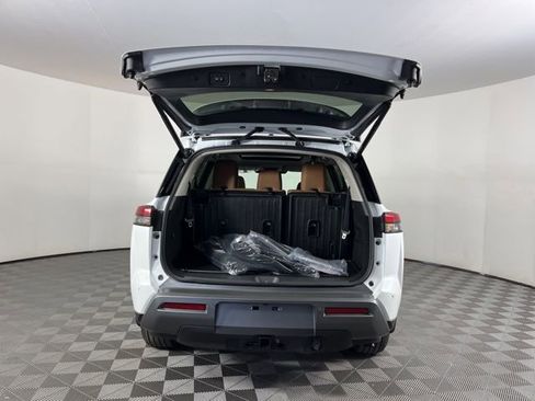 New 2026 Nissan Pathfinder Platinum AWD/4WD image 51