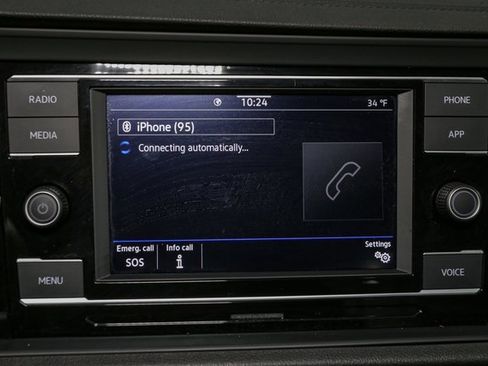 Used 2023 Volkswagen Jetta SE image 20