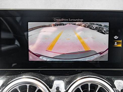 Used 2022 Mercedes-Benz GLA 250 4MATIC image 14