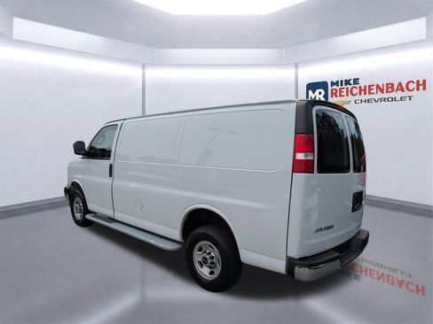 Used 2024 GMC Savana 2500 w/ Driver Convenience Package RWD image 7