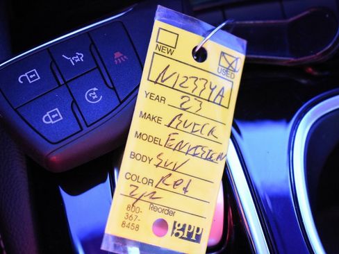 Used 2023 Buick Envision Avenir image 60