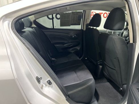 Used 2018 Nissan Versa SV FWD image 16