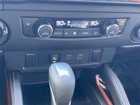 Used 2025 Nissan Frontier PRO-4X image 22