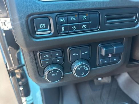 Used 2024 Chevrolet Tahoe Z71 w/ Luxury Package image 14