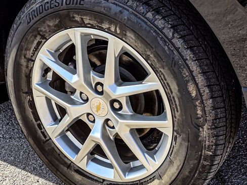 Certified 2024 Chevrolet Equinox LT image 9