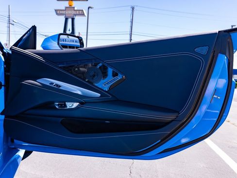 Used 2023 Chevrolet Corvette Stingray Preferred Conv w/ Z51 Performance Package RWD image 23
