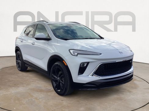 Used 2024 Buick Encore GX Sport Touring image 7