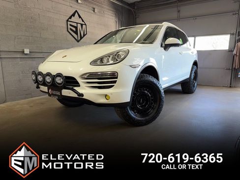 Used 2014 Porsche Cayenne Diesel Platinum Edition AWD/4WD image 1