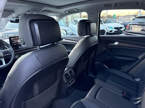 Used 2021 Audi Q5 2.0T Premium w/ Convenience Package image 21