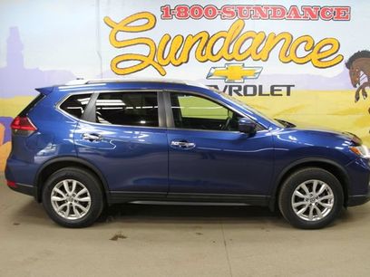 Used 2017 Nissan Rogue SV