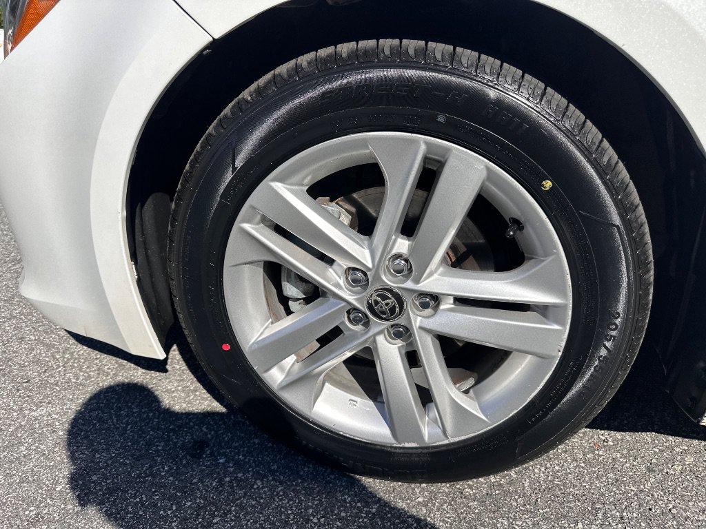 Used 2021 Toyota Corolla SE w/ Carpet Mat Package (TMS) FWD image 38