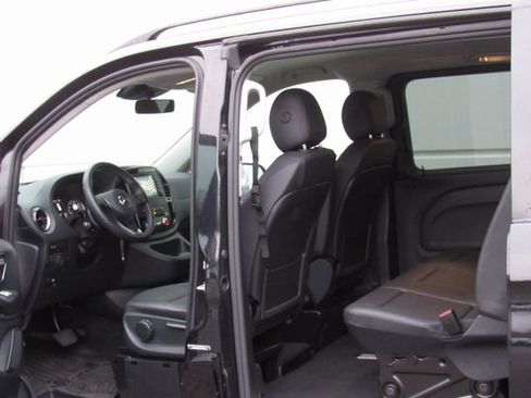 Used 2023 Mercedes-Benz Metris Passenger image 11