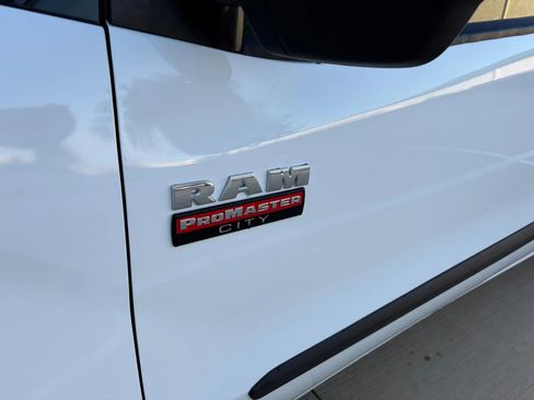 Used 2022 RAM ProMaster City Tradesman image 17