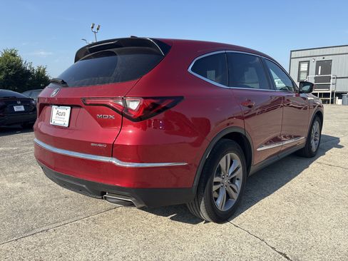 Used 2023 Acura MDX SH-AWD image 2