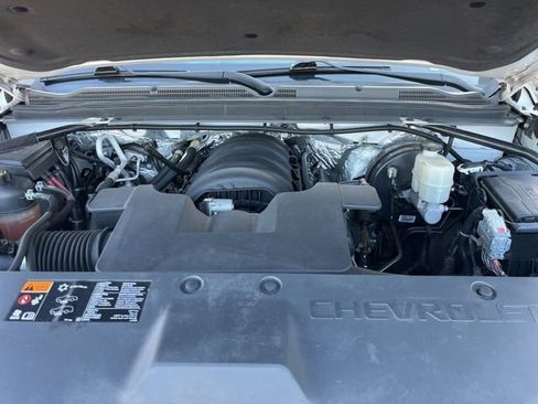 Used 2016 Chevrolet Suburban LS RWD image 34