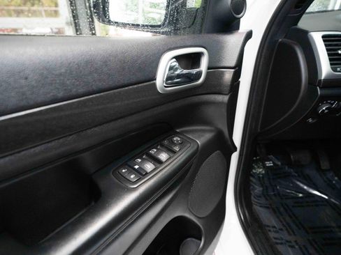 Used 2015 Jeep Grand Cherokee Altitude image 7