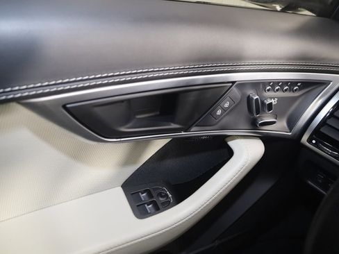 Used 2021 Jaguar F-TYPE R image 41