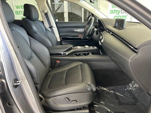 Used 2025 Genesis GV70 2.5T AWD/4WD image 22