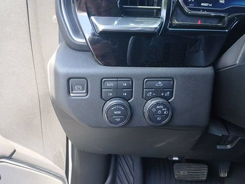 Used 2023 Chevrolet Silverado 1500 RST AWD/4WD image 36