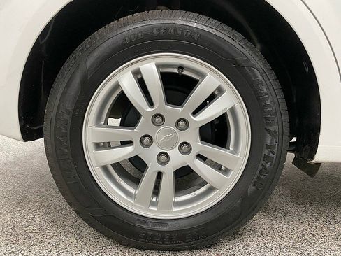 Used 2013 Chevrolet Sonic LT image 24