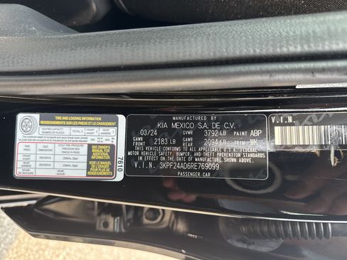 Used 2024 Kia Forte LXS FWD image 31
