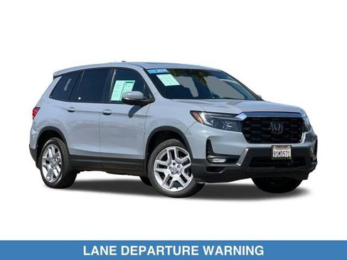 Certified 2025 Honda Passport EX-L image 4