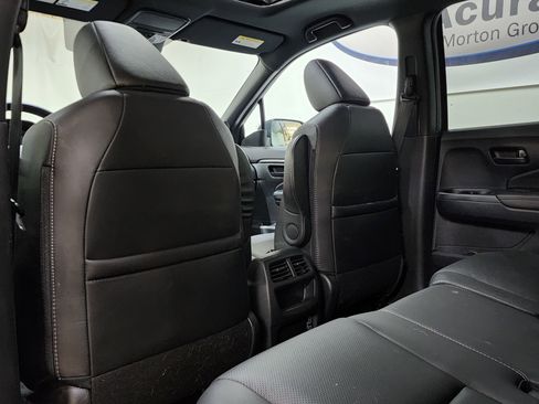 Used 2023 Honda Passport EX-L image 16