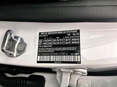 Certified 2022 Mercedes-Benz GLB 250 image 33