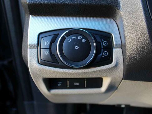 Used 2013 Ford Explorer XLT image 14