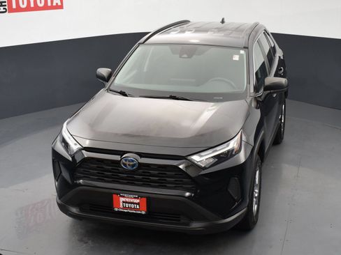 Used 2023 Toyota RAV4 LE AWD/4WD image 22