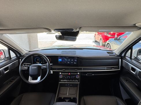 Used 2025 Hyundai Santa Fe SEL FWD image 31