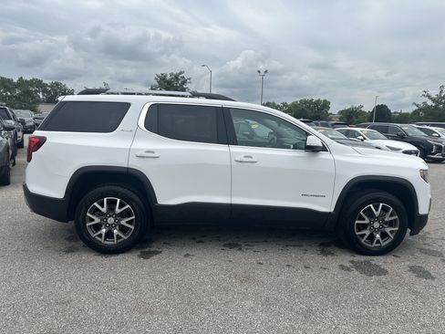 Used 2022 GMC Acadia SLE w/ Driver Convenience Package AWD/4WD image 3