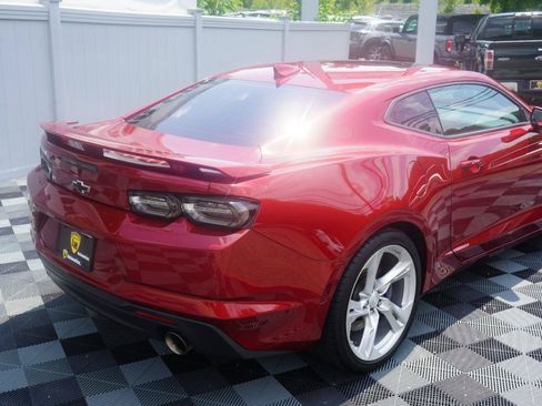 Used 2022 Chevrolet Camaro SS RWD image 7