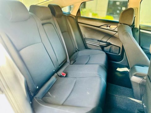 Used 2020 Honda Civic EX image 10