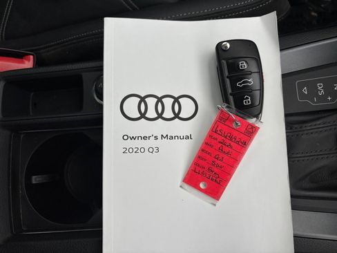 Used 2020 Audi Q3 2.0T Premium Plus w/ Premium Plus Package image 33