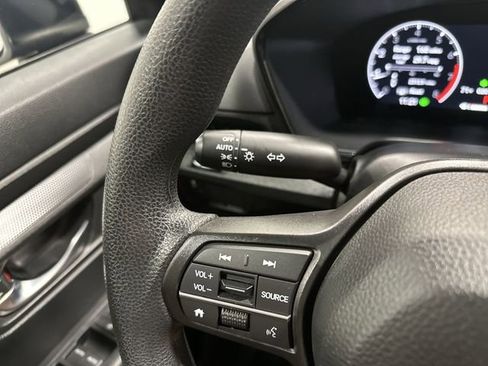 Used 2025 Honda CR-V EX image 37