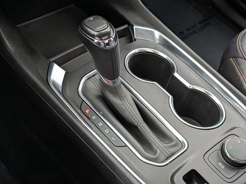 Used 2019 Chevrolet Traverse LT w/ LT Premium Package image 26